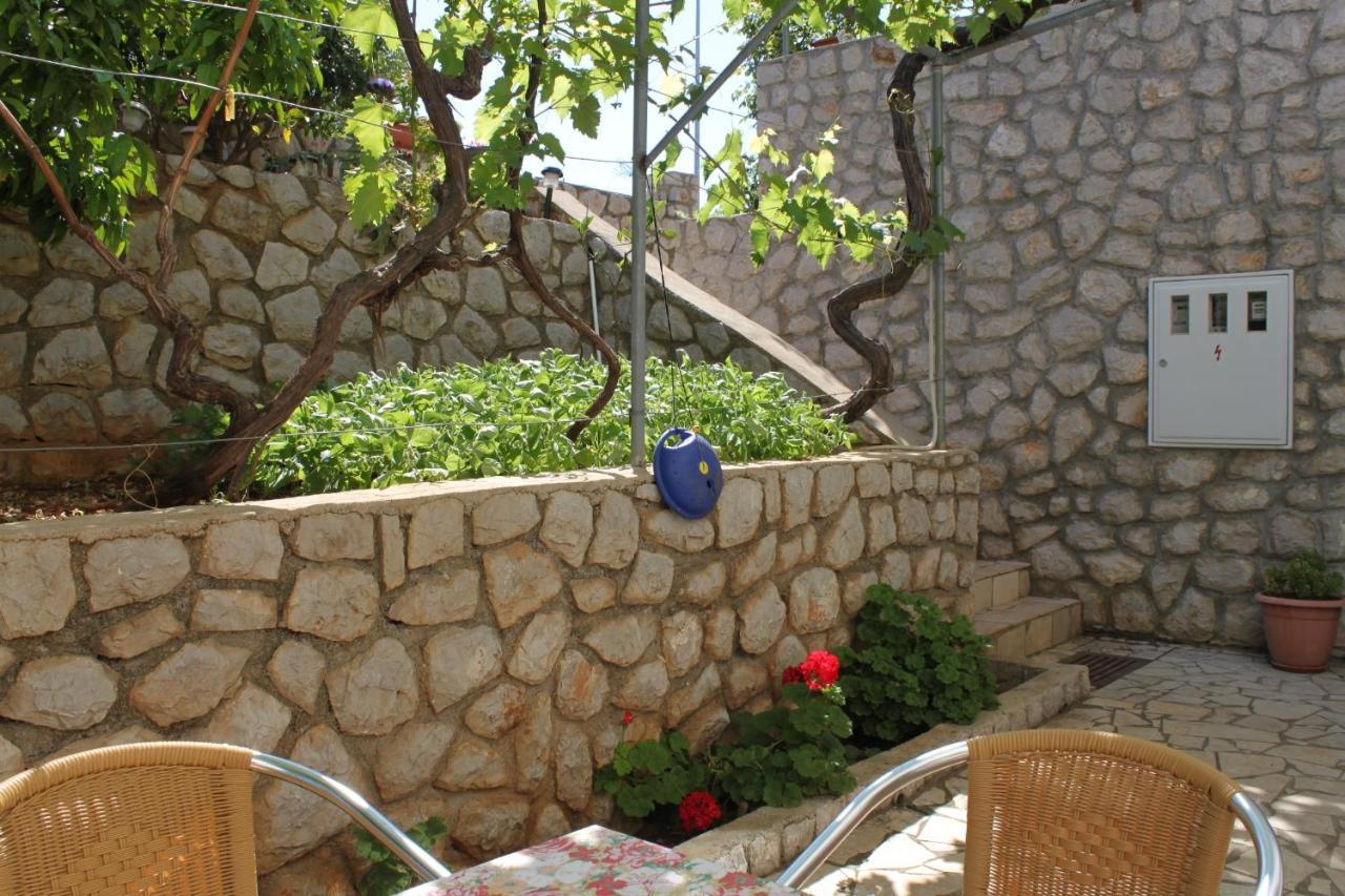 Apartments With A Parking Space Mali Lošinj Exterior foto